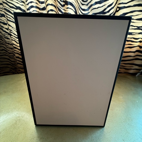 Birthday Bear With Roses Gift Box - Picture 5 of 7